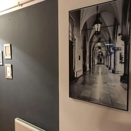 Cracow Moods At Batorego 19